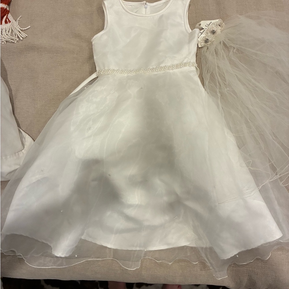 Elegant White First Communion or flower girl dress, size 7
